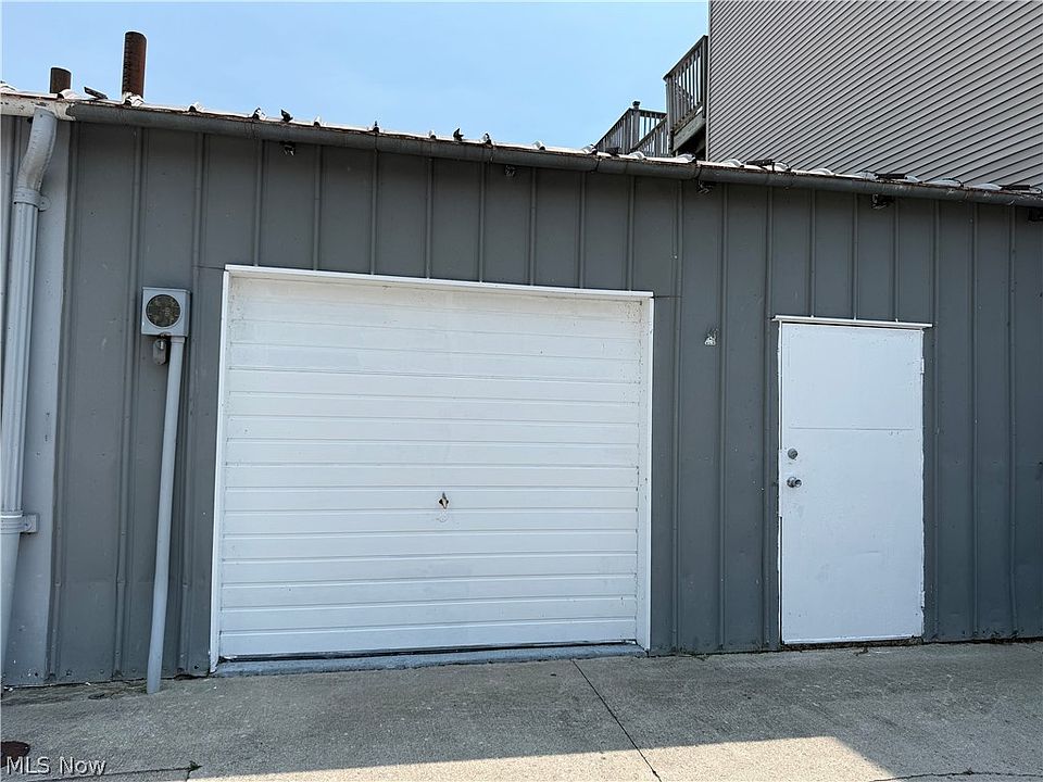 1st image of 806 Dutch Ln