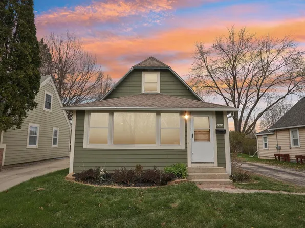 1168 Park AVENUE, West Bend, WI 53090