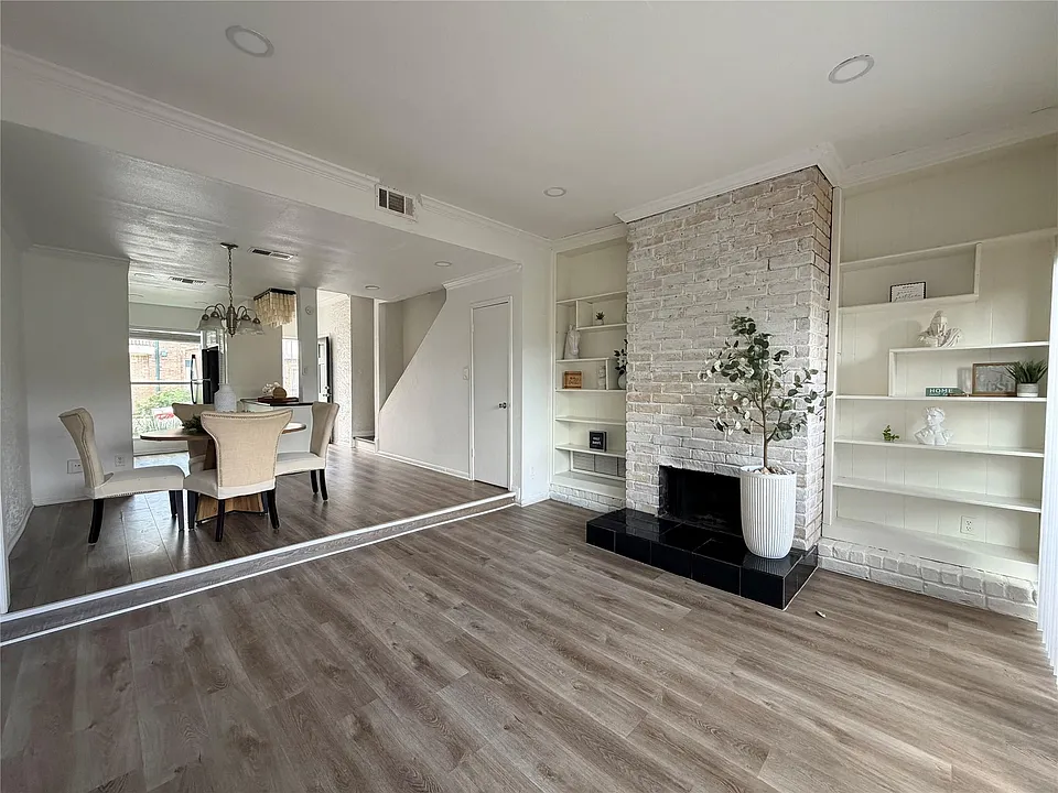 7700 Creekbend Dr #45