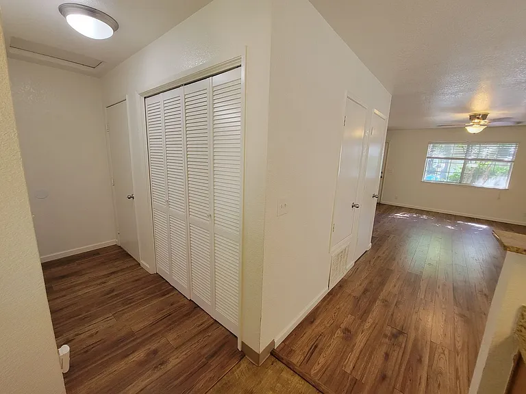 2055 Amanda Way #7 — Photo 11