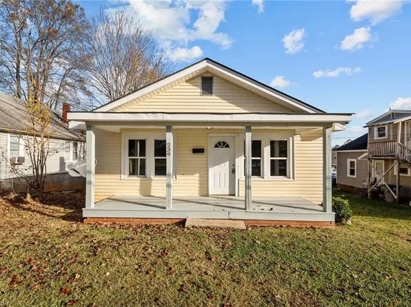 239 E Kivett St, Asheboro, NC 27203