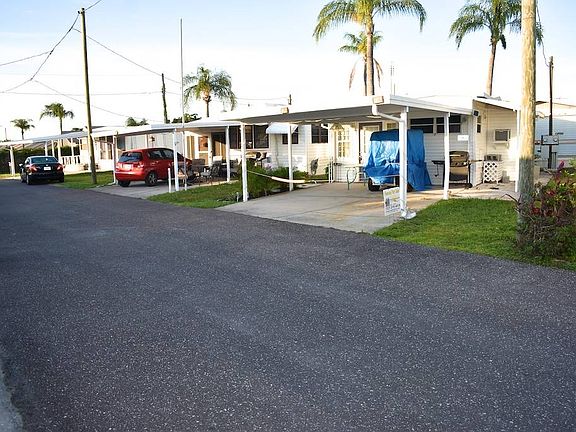 3rd image of 4699 Continental Dr Lot 238