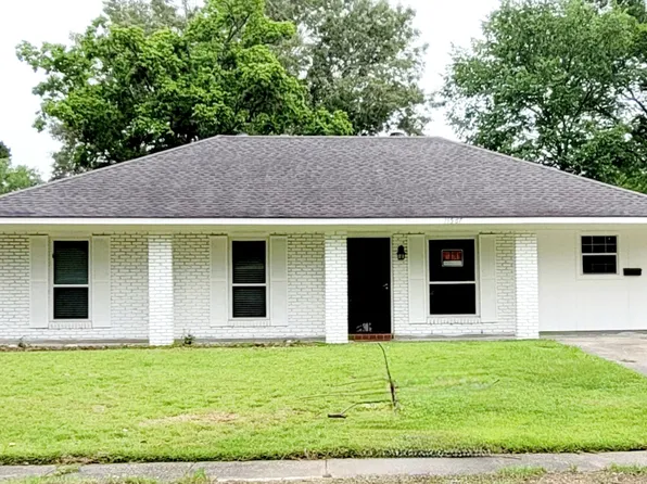 11567 E Black Oak Dr, Baton Rouge, LA 70815