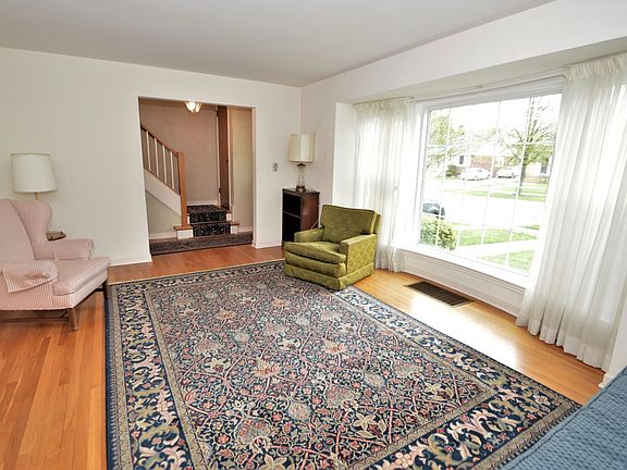 4th image of 1842 Norfolk Ave
