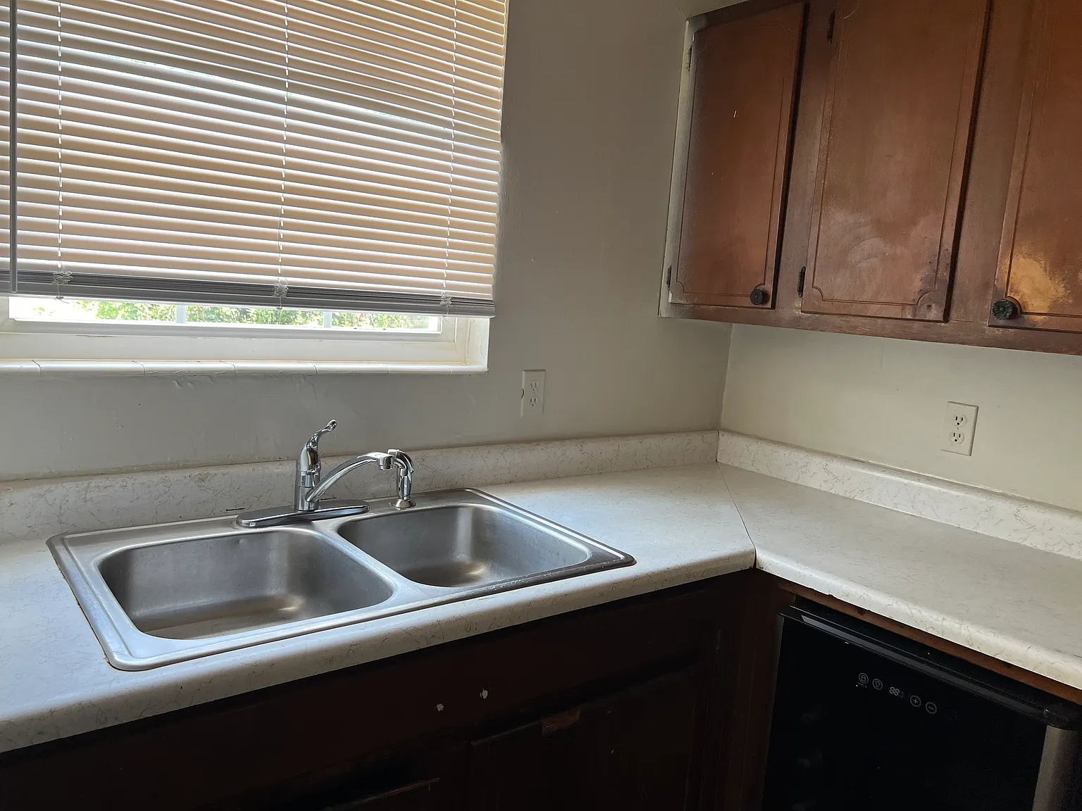 2 bed, 1072 sqft, $1,100 — Photo 3