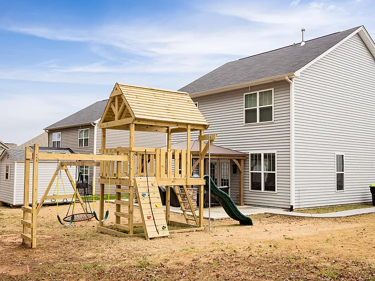 300 Hawksbill Dr — Photo 24