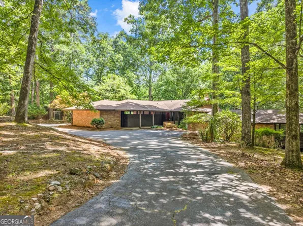 140 Inverness Rd, Athens, GA 30606