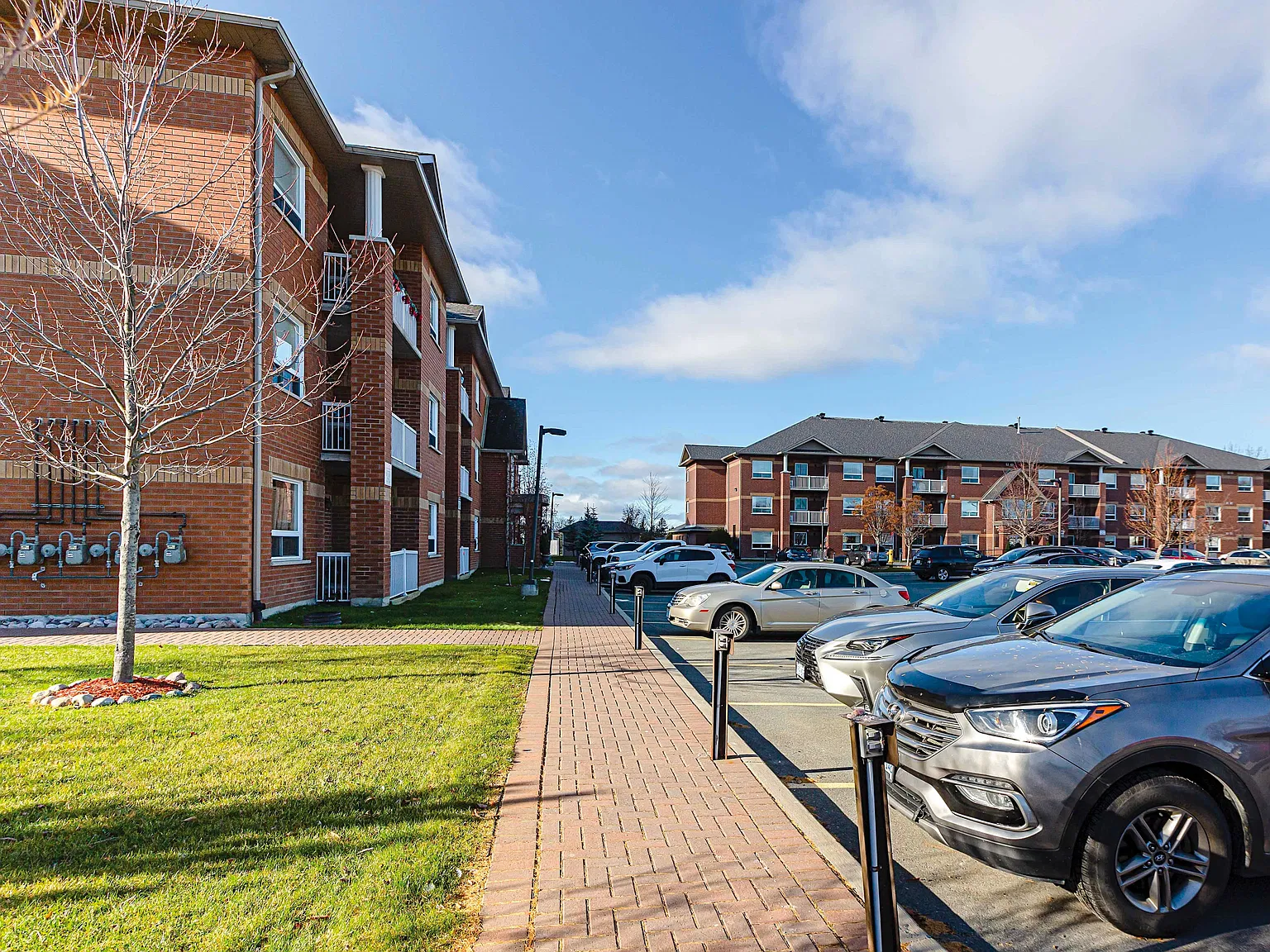 Notre Dame Rental Apartments — Photo 2