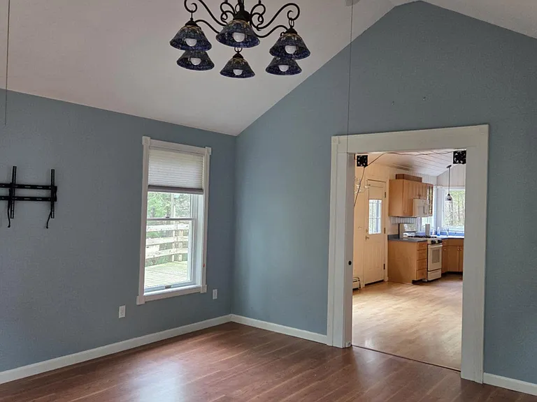 2nd Living Room