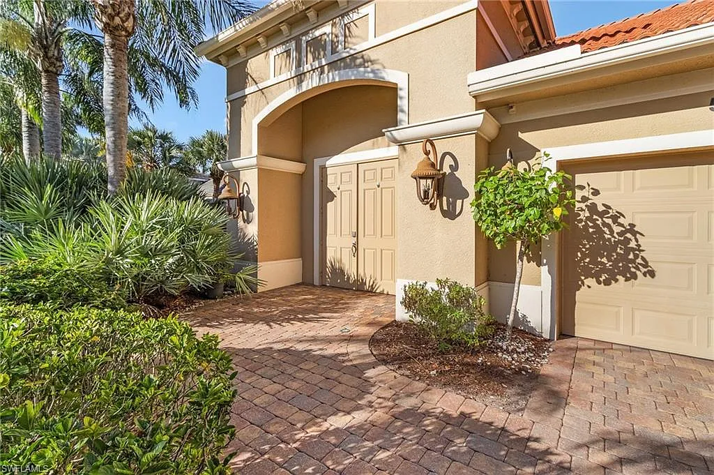 3 bed, 2.5 bath, 2208 sqft, $4,000 — Photo 4