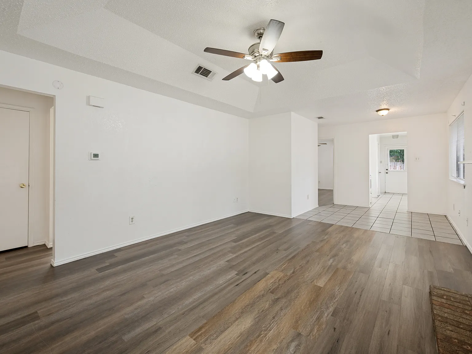 5431 Wild West Dr — Photo 4