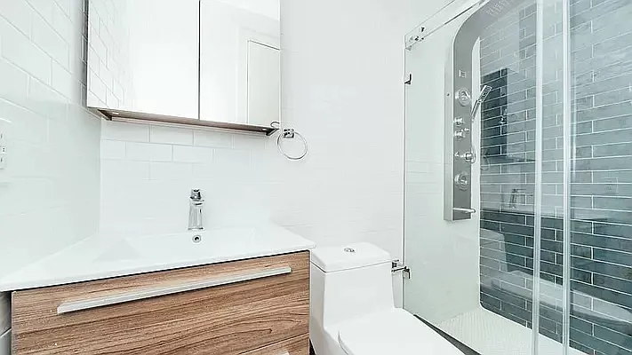 Rented by Green Leaf Management, LLC | media 11