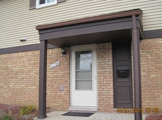 41154 N Woodbury Green Dr, Belleville, MI 48111