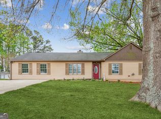 140 Apple Valley Dr, Woodstock, GA 30188