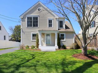 90 Cambridge St, Fairfield, CT 06824