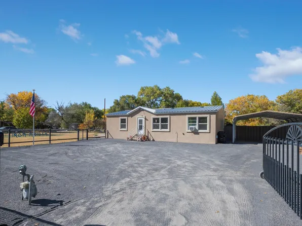 22 Guadalupe Dr, Peralta, NM 87042