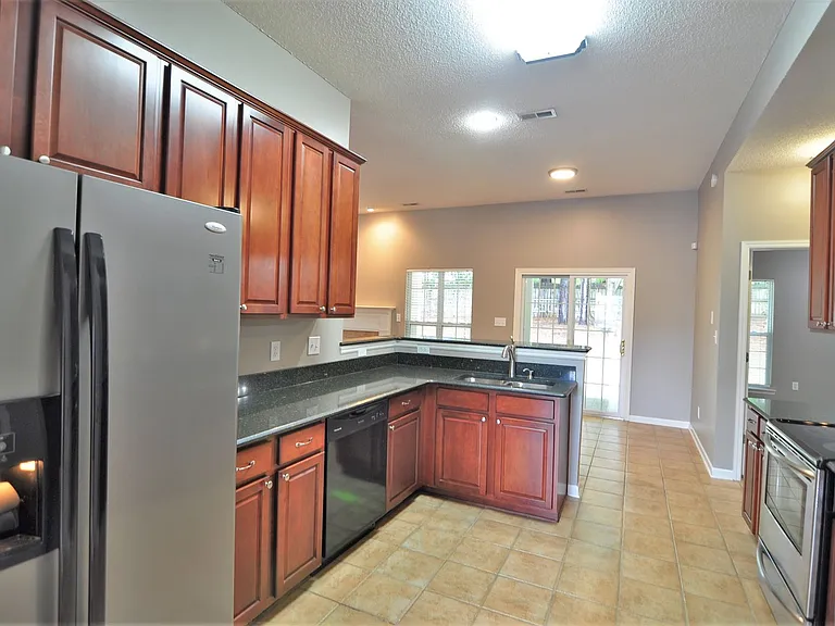 206 Horseshoe Bnd N — Photo 4