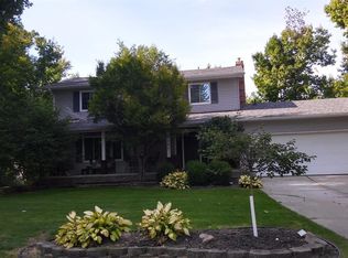 5297 Olde Saybrooke Ct, Grand Blanc, MI 48439