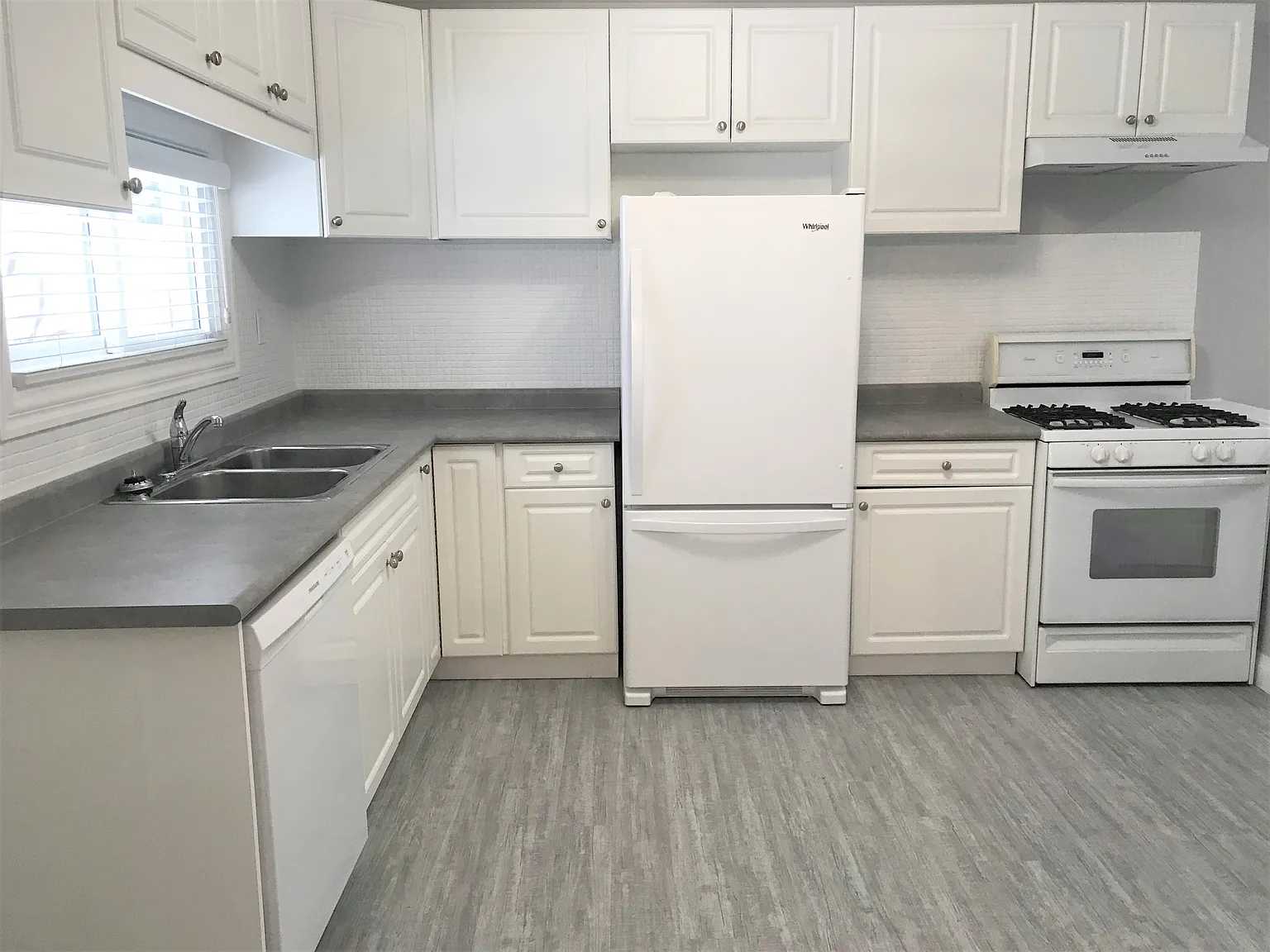Beautiful Single Family Home in Wortley Village — Photo 2