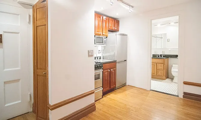 Rented by WAM Partners - William Moses Co. | media 22