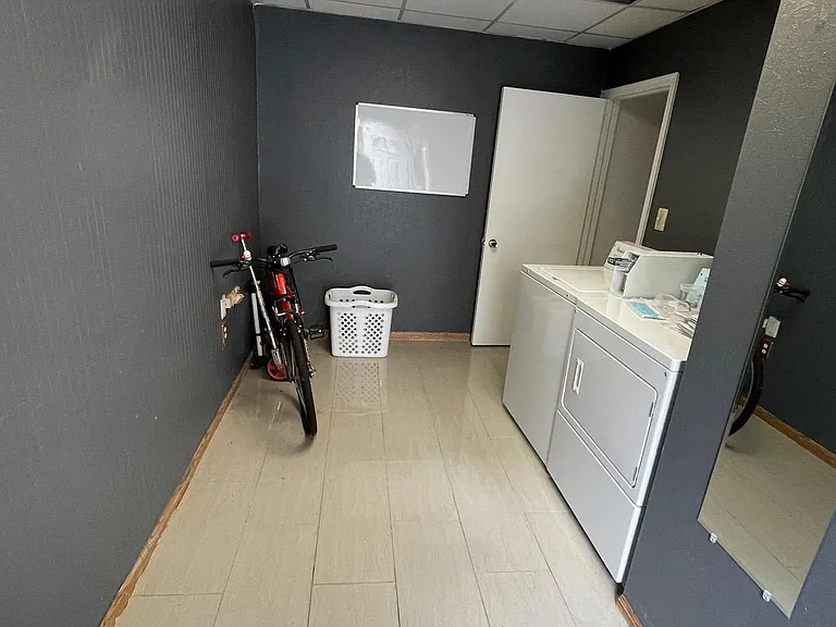 1019 Christian St #1 — Photo 10