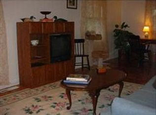 20 Boardman St, Norfolk, MA 02056