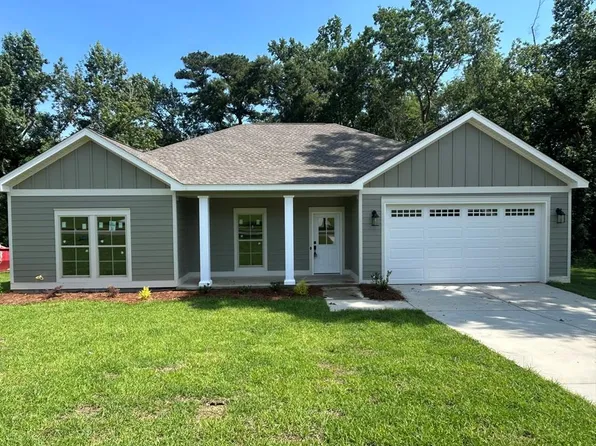 25 Memory Ln, Eufaula, AL 36027