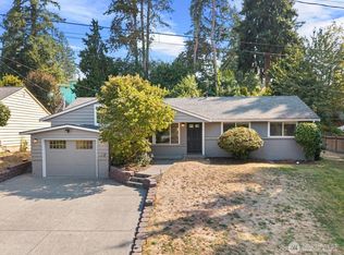 912 165th Ave SE, Bellevue, WA 98008