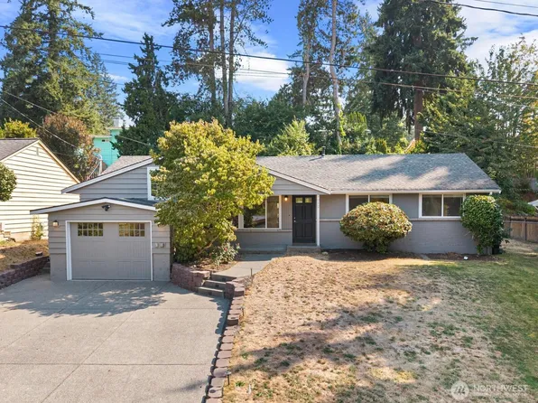 912 165th Avenue SE, Bellevue, WA 98008