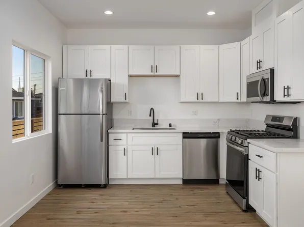 6765 N Elman St, San Diego, CA 92111