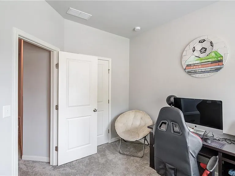 404 Henson Farm Dr — Photo 30