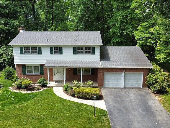 2nd image of 1345 Woodland Cir