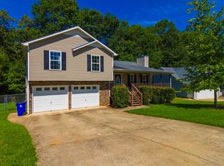 104 Christine Ct, Dallas, GA 30157