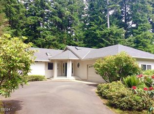320 SW Forest Park, Depoe Bay, OR 97341
