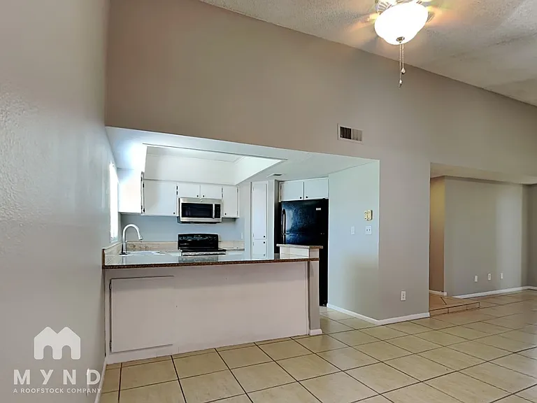 1864 E Kirkland Ln — Photo 9