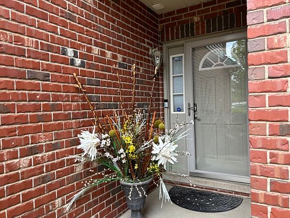 3rd image of 12660 W Yorkshire Dr