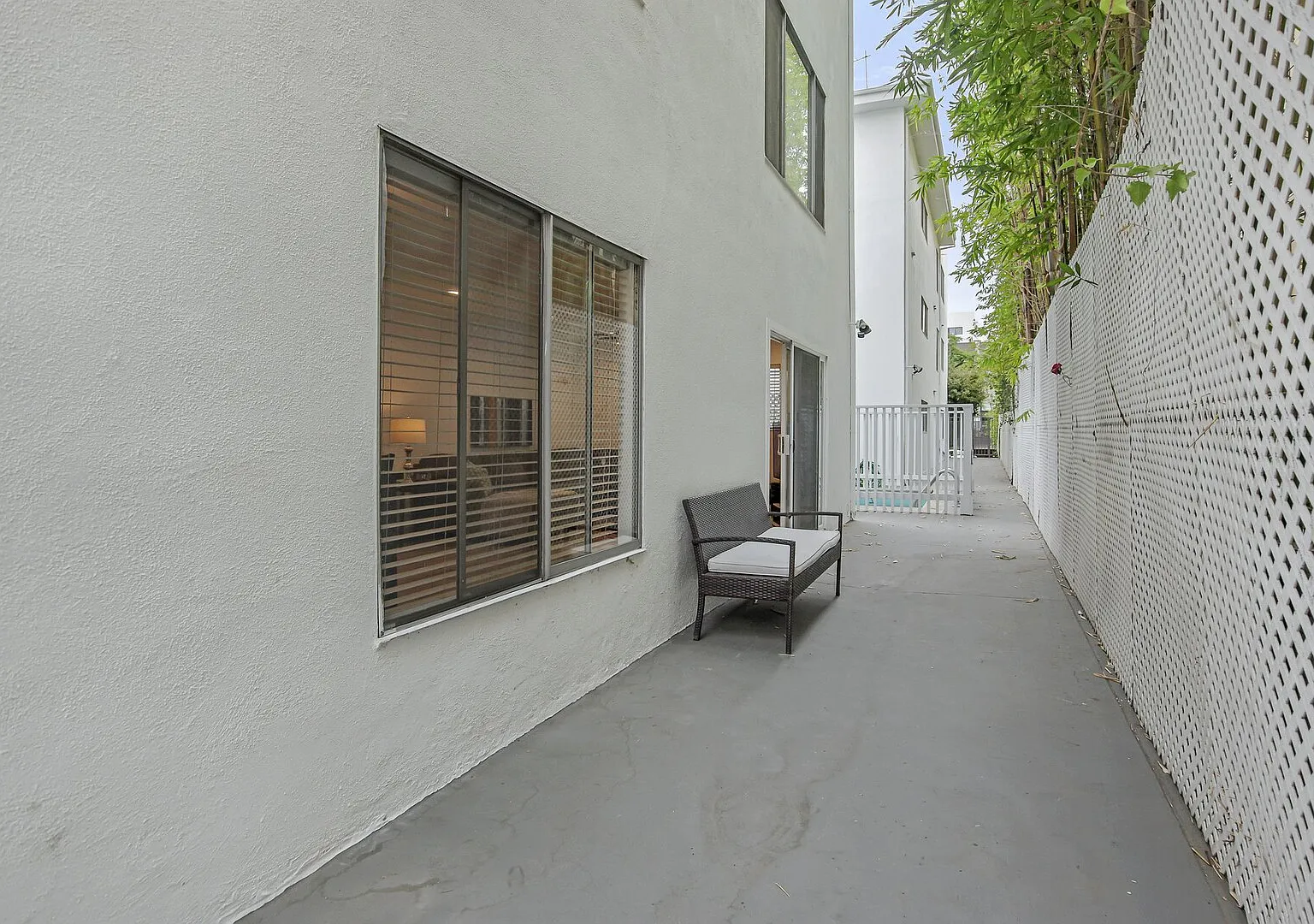 Are You Looking for A Rental in A Prime Beverly ? — Photo 3