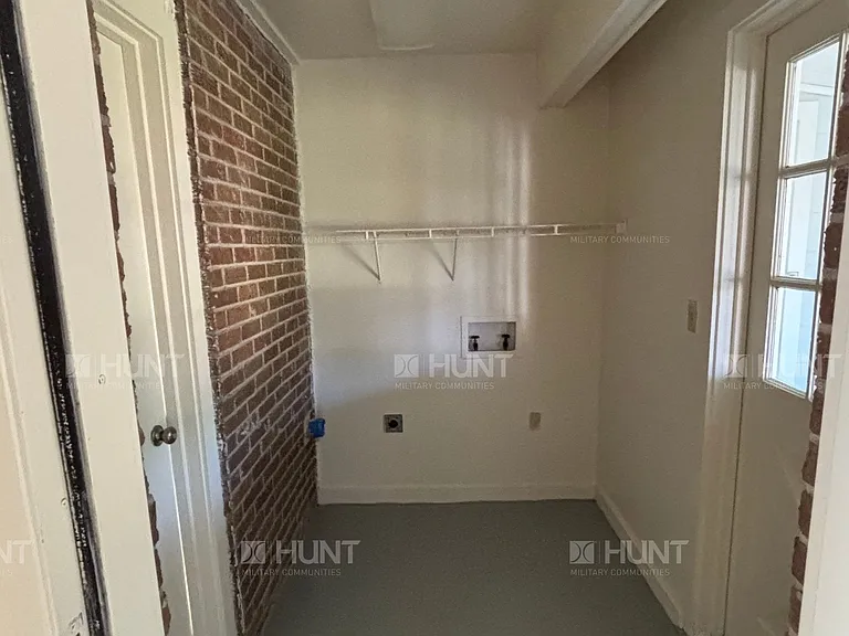 669 Dahlia Dr — Photo 4
