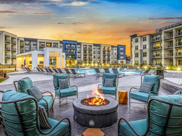 The Samford Glenn Apartments