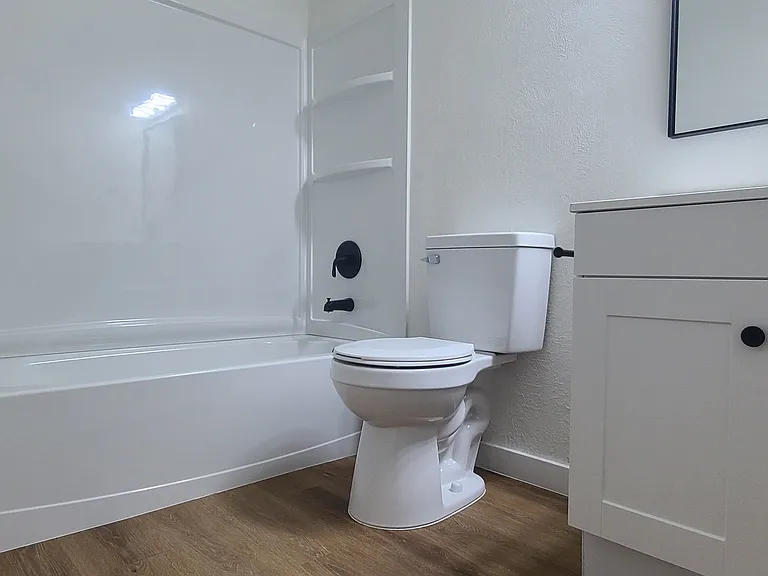 1231 E Avila Ave — Photo 14