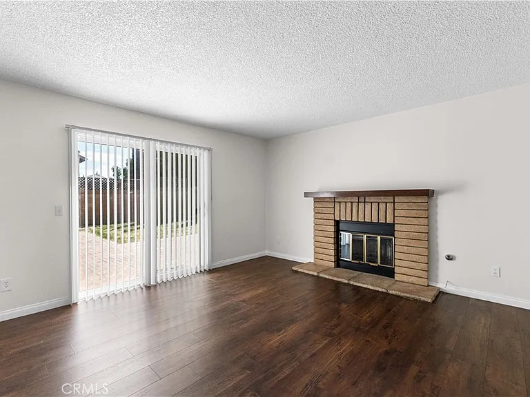1232 Kings Rd — Photo 17