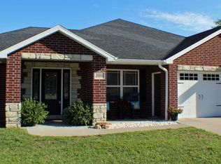 2006 Trenton Ct, Jefferson City, MO 65109