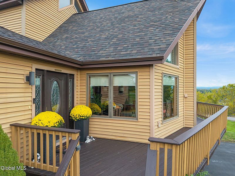 3rd image of 58 Briarwood Drive