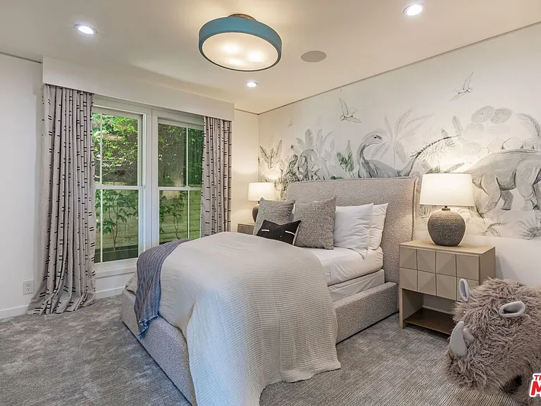400 Toyopa Dr — Photo 20