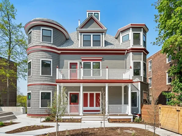 111 Winthrop Rd #4, Brookline, MA 02445