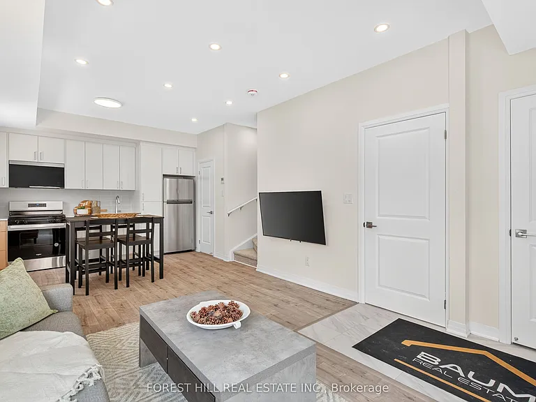 12 Smallwood Dr #B — Photo 7