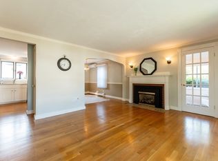 19 Aberdeen Ave, Waltham, MA 02453