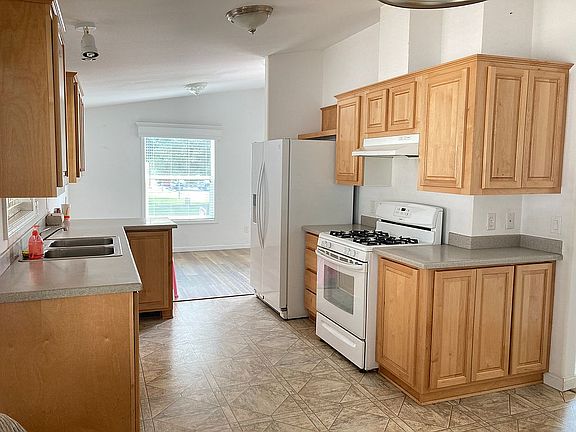3rd image of 6436 Capital Dr #64
