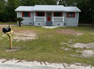 132 Dickson Bay Rd, Panacea, FL 32346