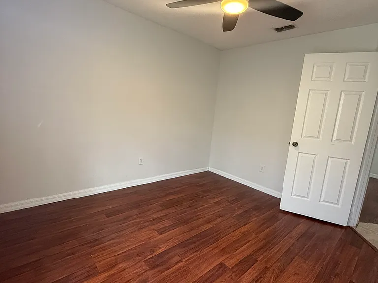 8467 Fort Thomas Way — Photo 4